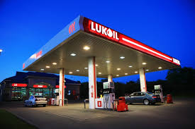 Lukoil busca en el extranjero sustitución de reservas